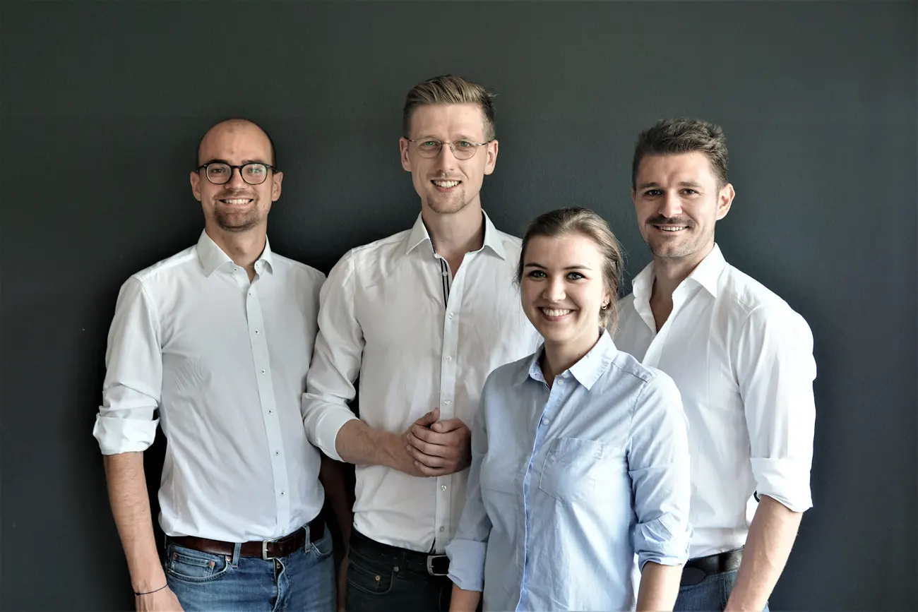 Team SpeechMind erhält SAB TGS mit Richard Fankhänel, Marlen Walther, Justus Feron und Titus Hartmann
